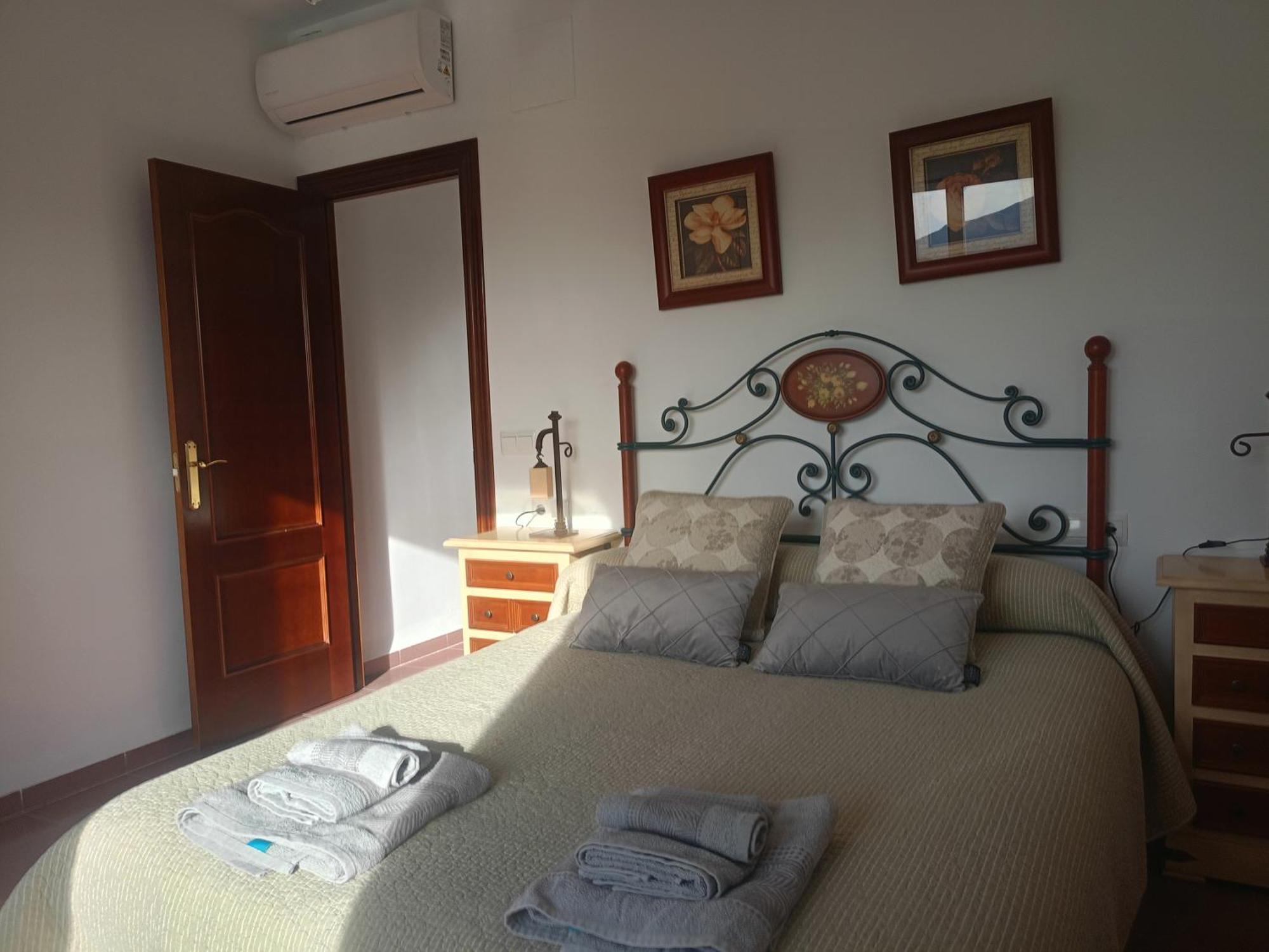 Villa Cultural Montelucia Montecorto Cameră foto
